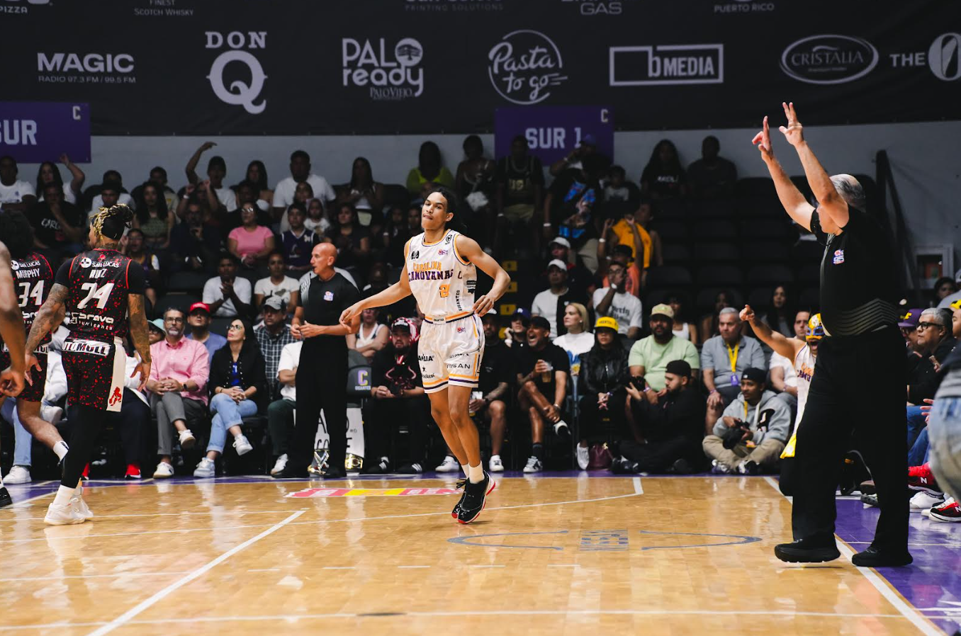 Leones dominan a los Gigantes en Canóvanas